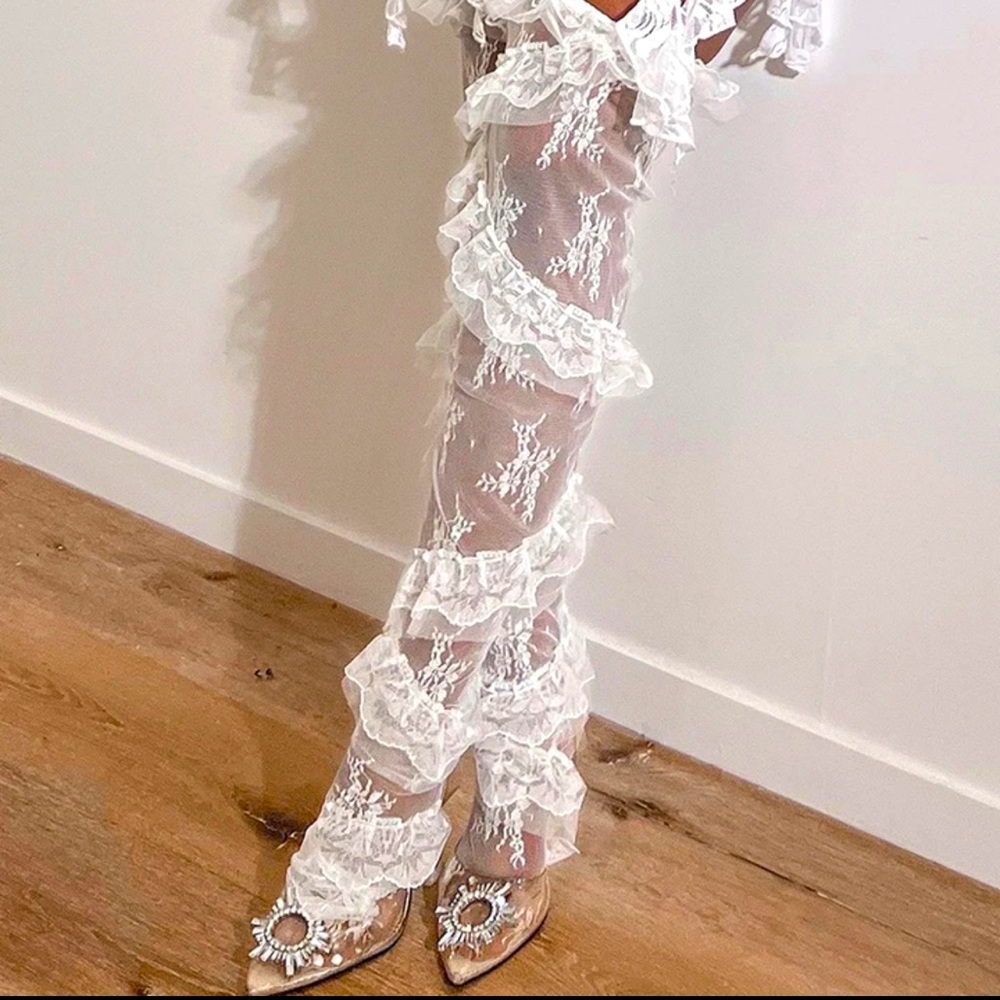 Lace thigh high socks